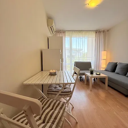 Nessebar Fc Sunny Апартаменти Сонячний Берег
